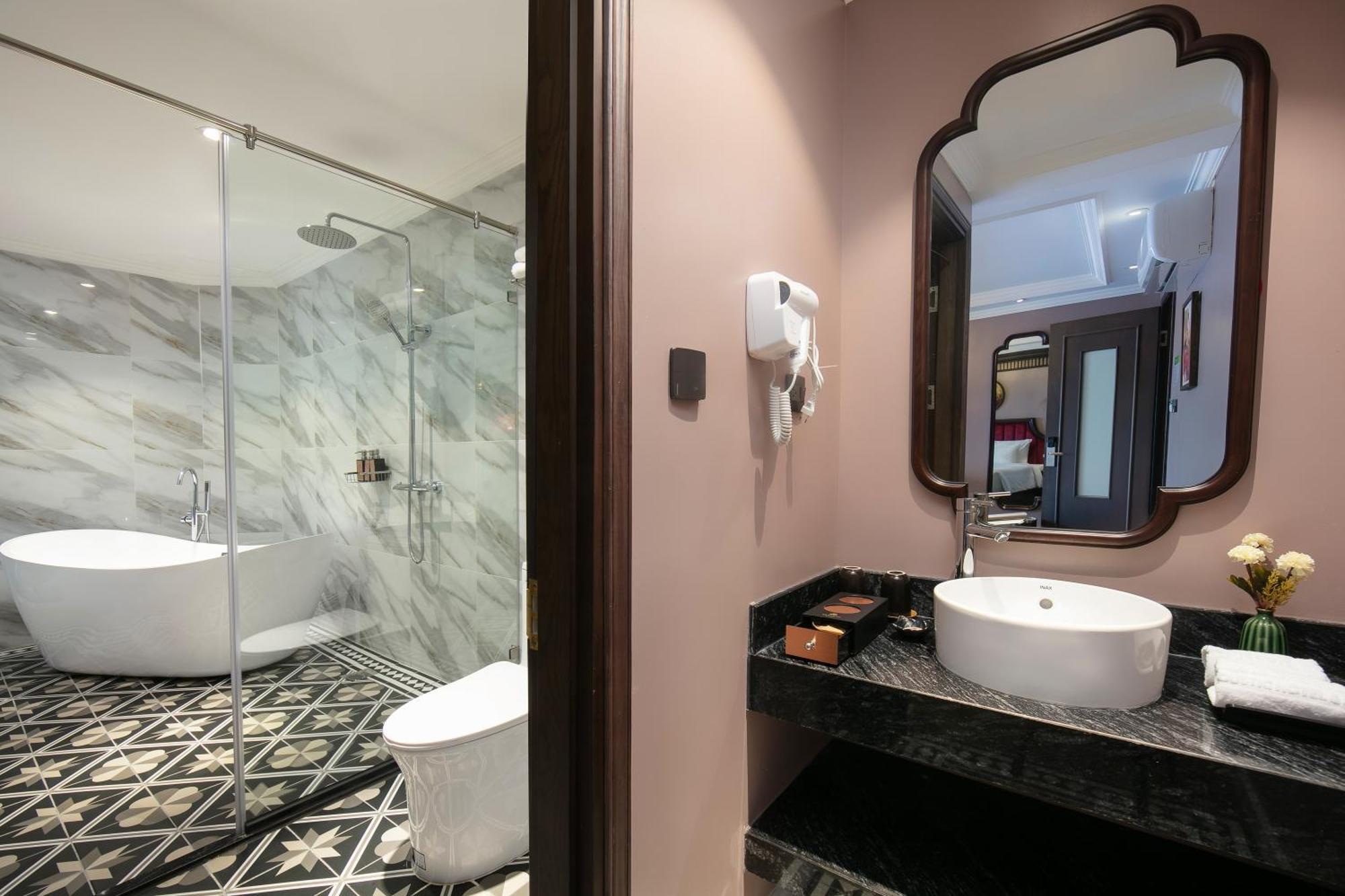 Acoustic Premium & Hotel 4*