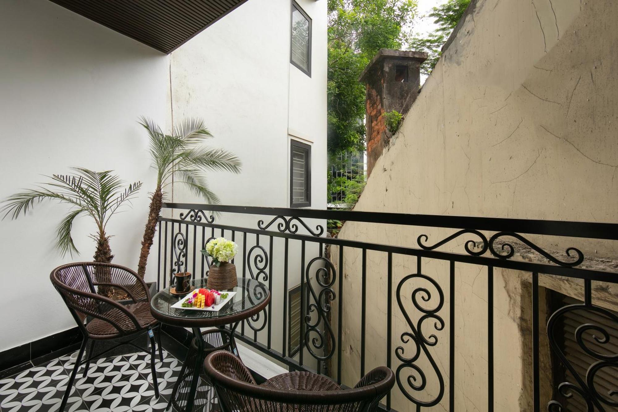 Acoustic Premium & 4* Hanoi