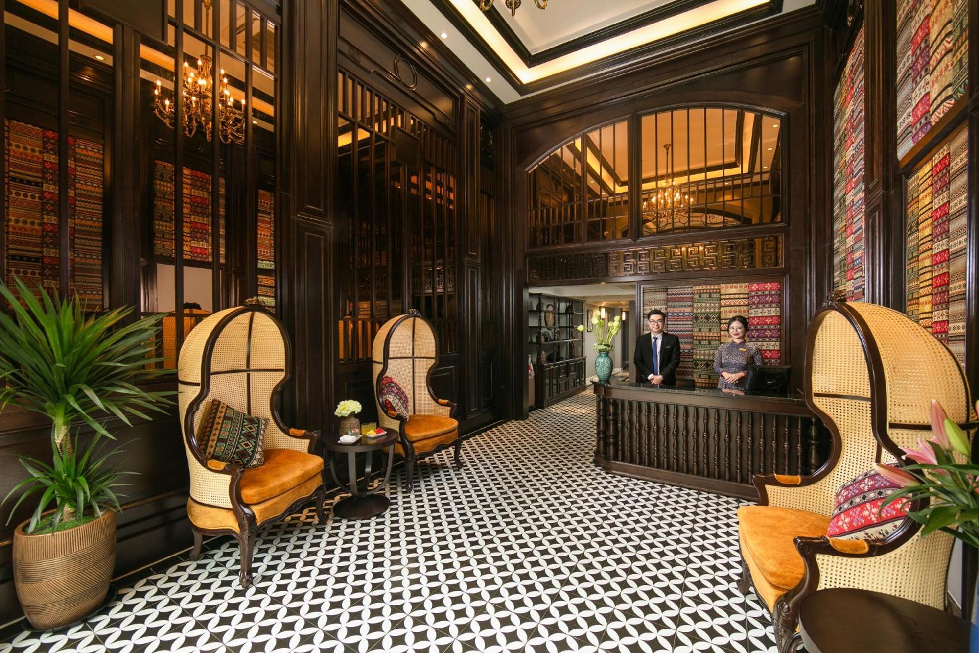 Acoustic Premium & Hotel Hanoi