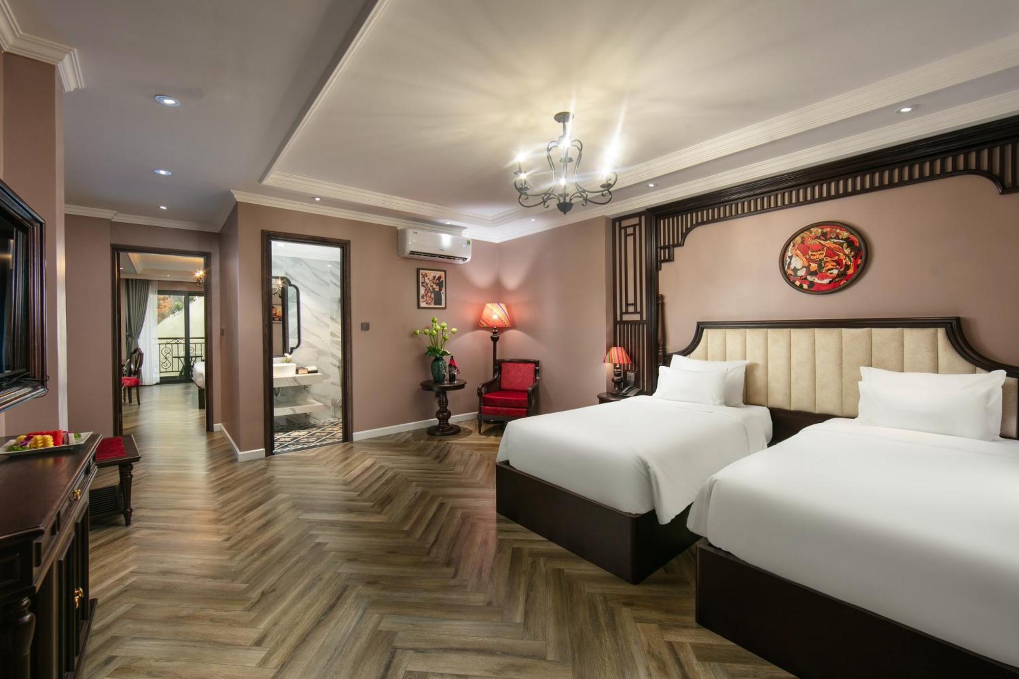 Acoustic Premium & Hotel Hanoi